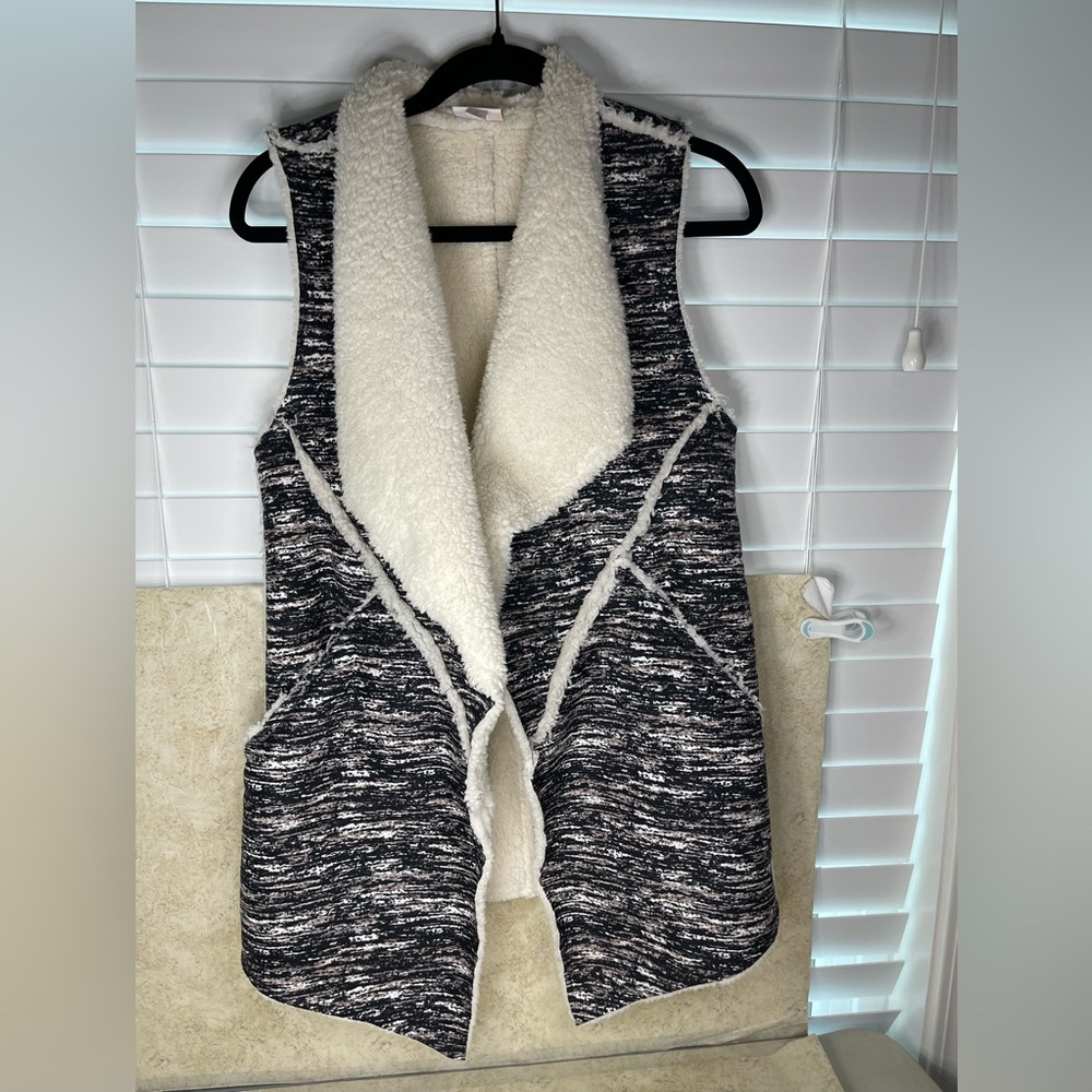Sherpa Vest Lularoe Marlow vest size Small